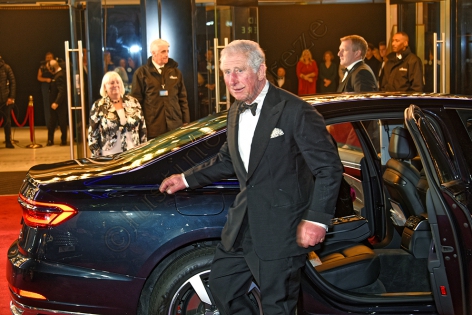 S.A.R. le Prince Charles 1917 Royal & World Premiere au cinéma Odéon Luxe à Londres le 4 Décembre 2019.